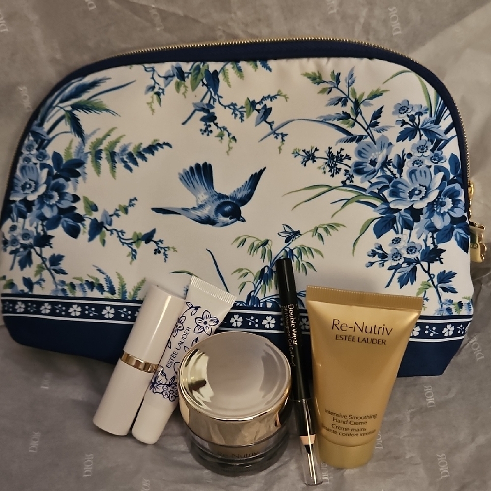NWT Estee Lauder Re-Nutriv Ultimate Diamond Soft Creme, Lips&Eye Set w/bag